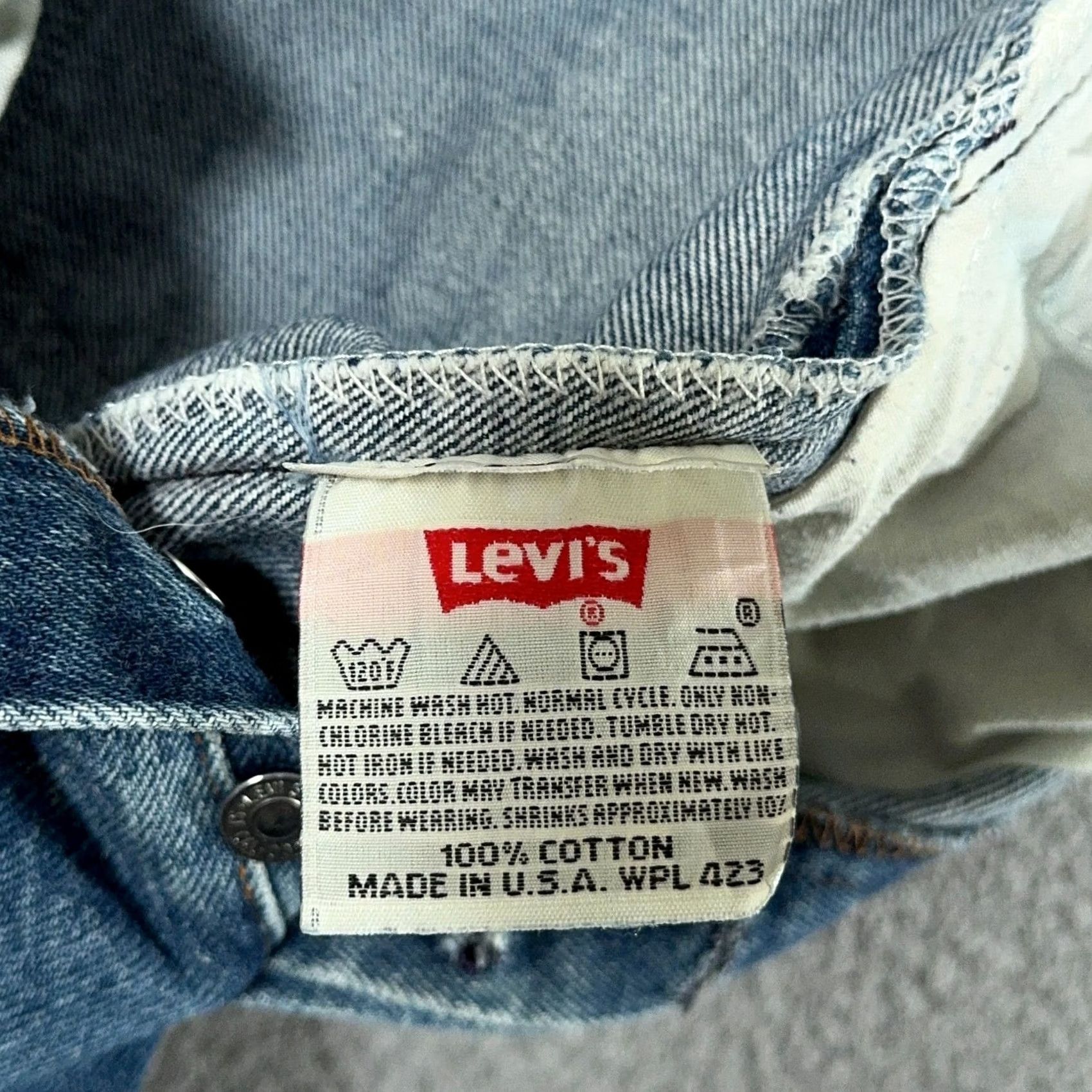 Levi's VINTAGE Levi's 501 Jeans Mens 30x31 Blue Denim Straight 90s USA 1994 653 WW Whiskers Classic Comfort Fit Size US 30 / EU 46 - 4 Thumbnail