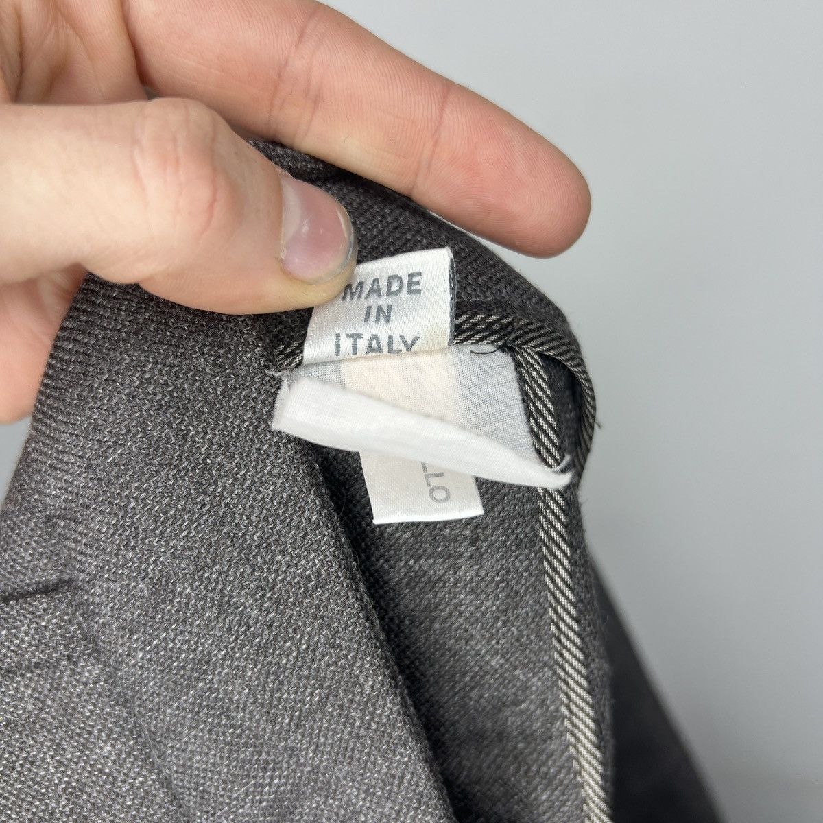 Brunello Cucinelli × Designer Brunello Cucinelli Gray Virgin Wool Trousers Size US 32 / EU 48 - 8 Thumbnail