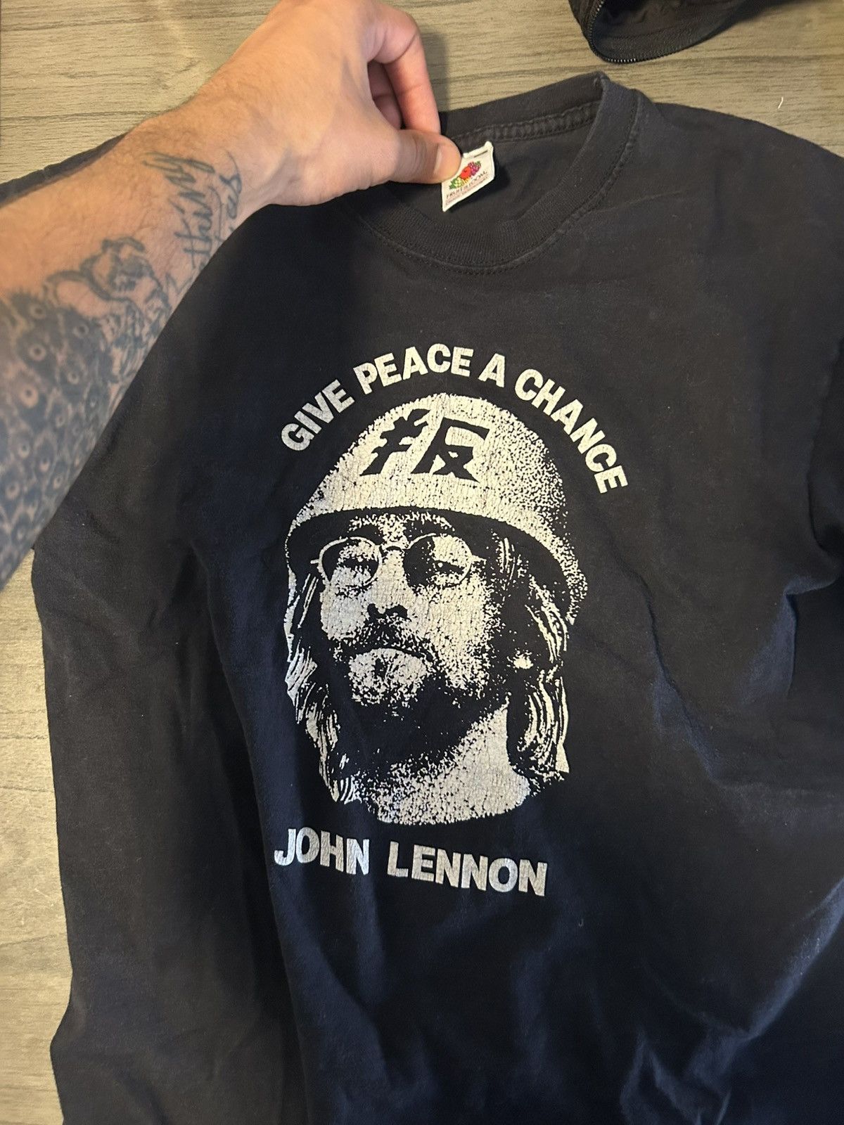 Vintage VTG John Lennon Give Peace a Chance Tee Size US S / EU 44-46 / 1 - 2 Thumbnail