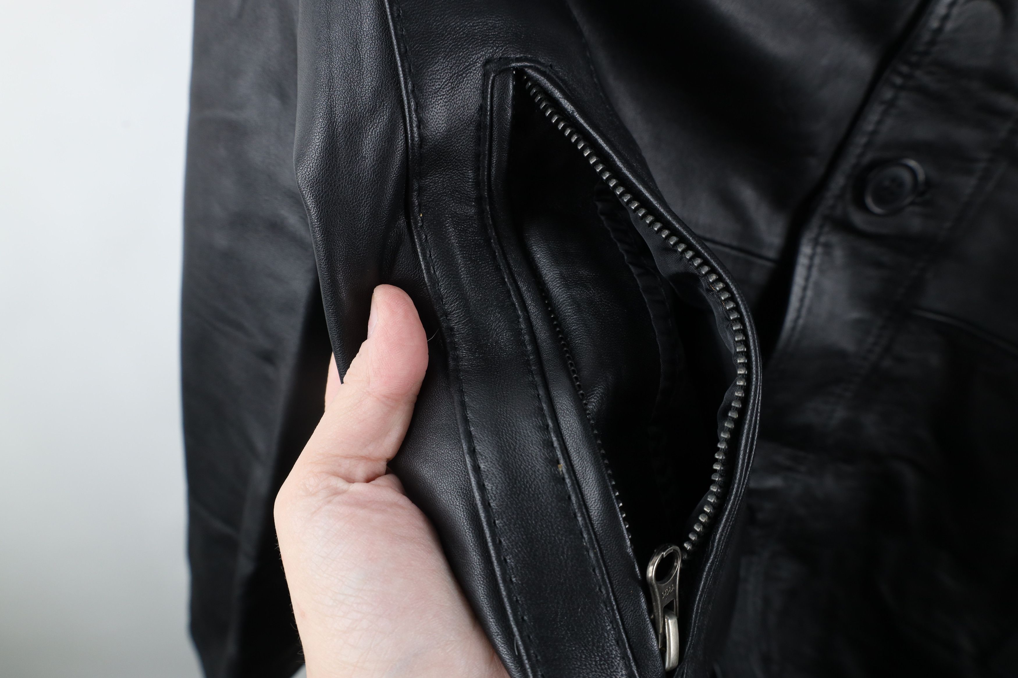 Vintage Vintage 90s Streetwear Elbow Patch Leather Jacket Coat Black Size US XXL / EU 58 / 5 - 5 Thumbnail