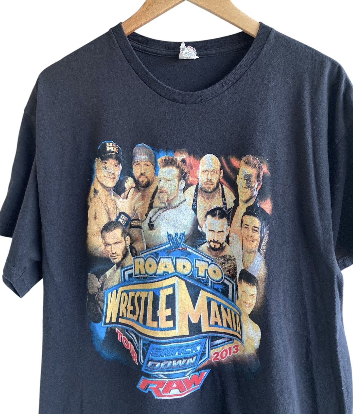 Vintage 2013 WWE Smack Down Raw Tour Shirt Wrestling Rap Tee Style Size US XL / EU 56 / 4 - 1 Thumbnail