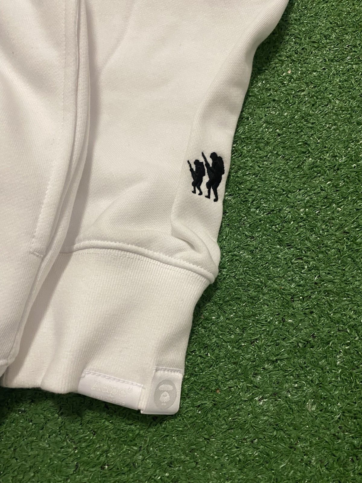 Aape White AAPE By A Bathing Ape Hoodie. Size M. Size US M / EU 48-50 / 2 - 6 Thumbnail