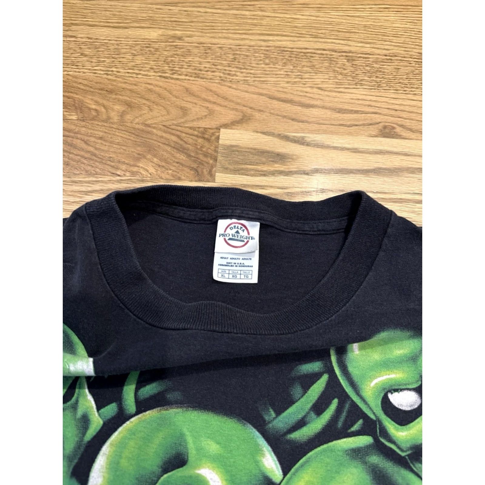 Delta VINTAGE Delta T Shirt Mens XL Black 90s Grunge Skull Bones Pile Liquid Blue Shirt Size US XL / EU 56 / 4 - 4 Thumbnail