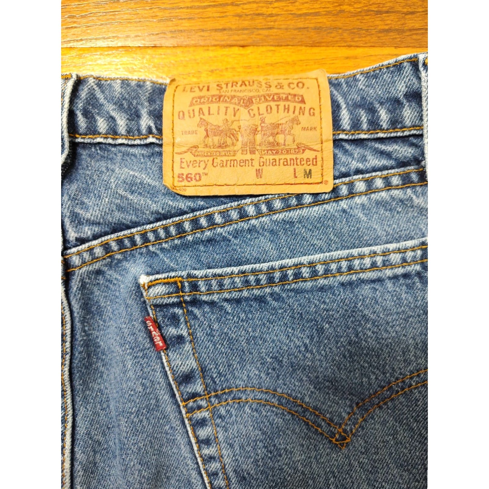 Levi's VINTAGE Levi's Jeans Womens 12 Straight Leg 560 High Rise Loose Fit 31 Inseam Blue 100% Cotton Denim 5-Pocket Regular Inseam 31 Mens Womens Size 34" / US 12 / IT 48 - 4 Thumbnail