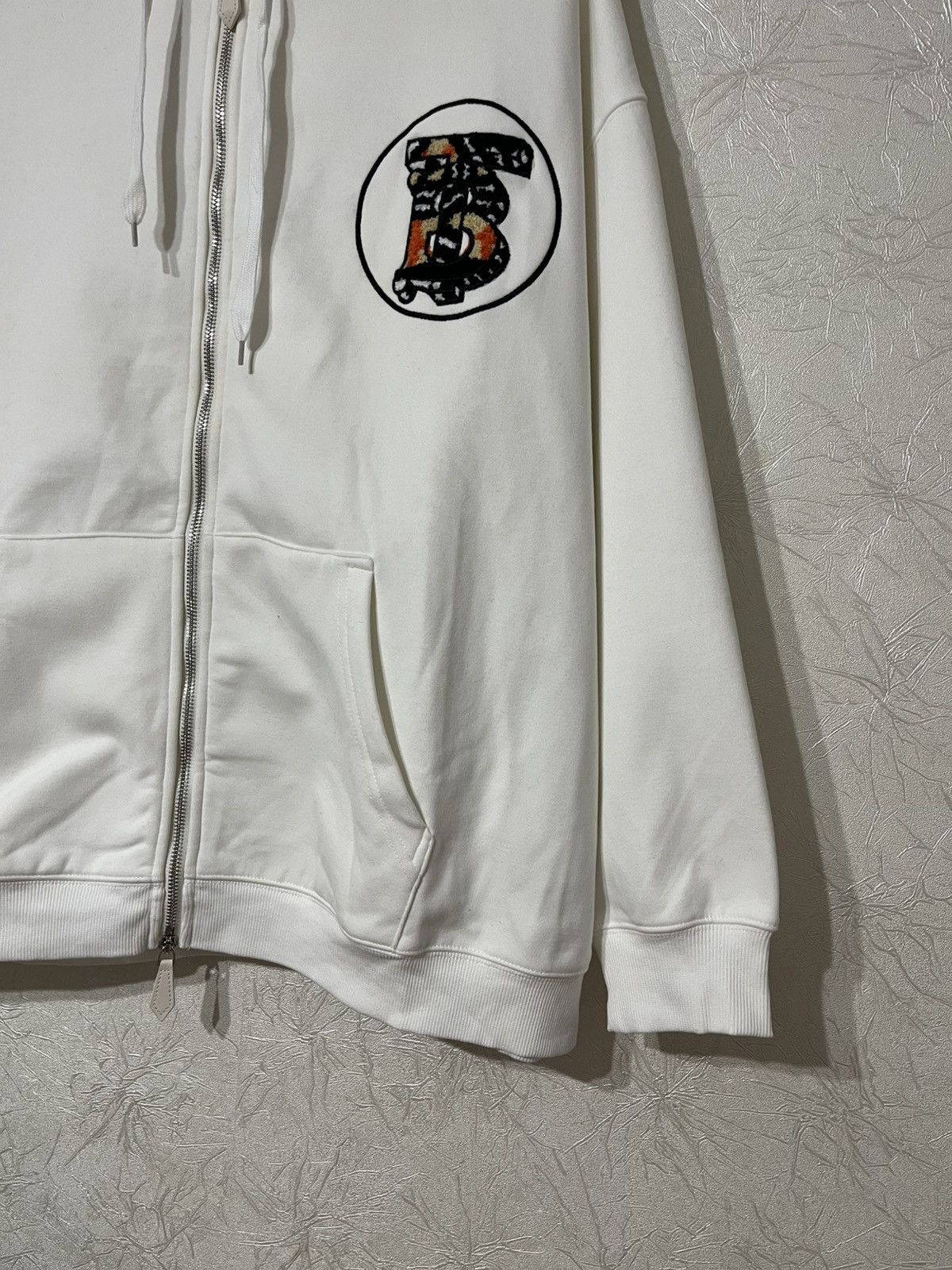 Burberry Burberry TB Monogram Motif White Zip Up Hoodie Size L Size US L / EU 52-54 / 3 - 2 Thumbnail