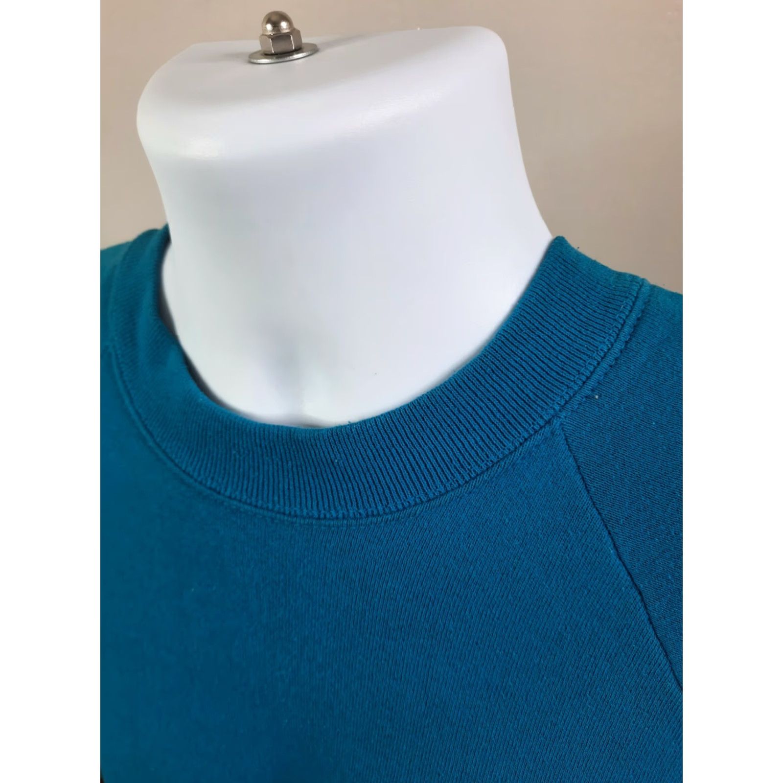Fruit Of The Loom VINTAGE 90s Blue Raglan Sweatshirt 50/50 Large 1990s Cotton Polyester Fruit of the Loom Crew Neck Unisex Adults Sweatshirt Size US L / EU 52-54 / 3 - 6 Thumbnail