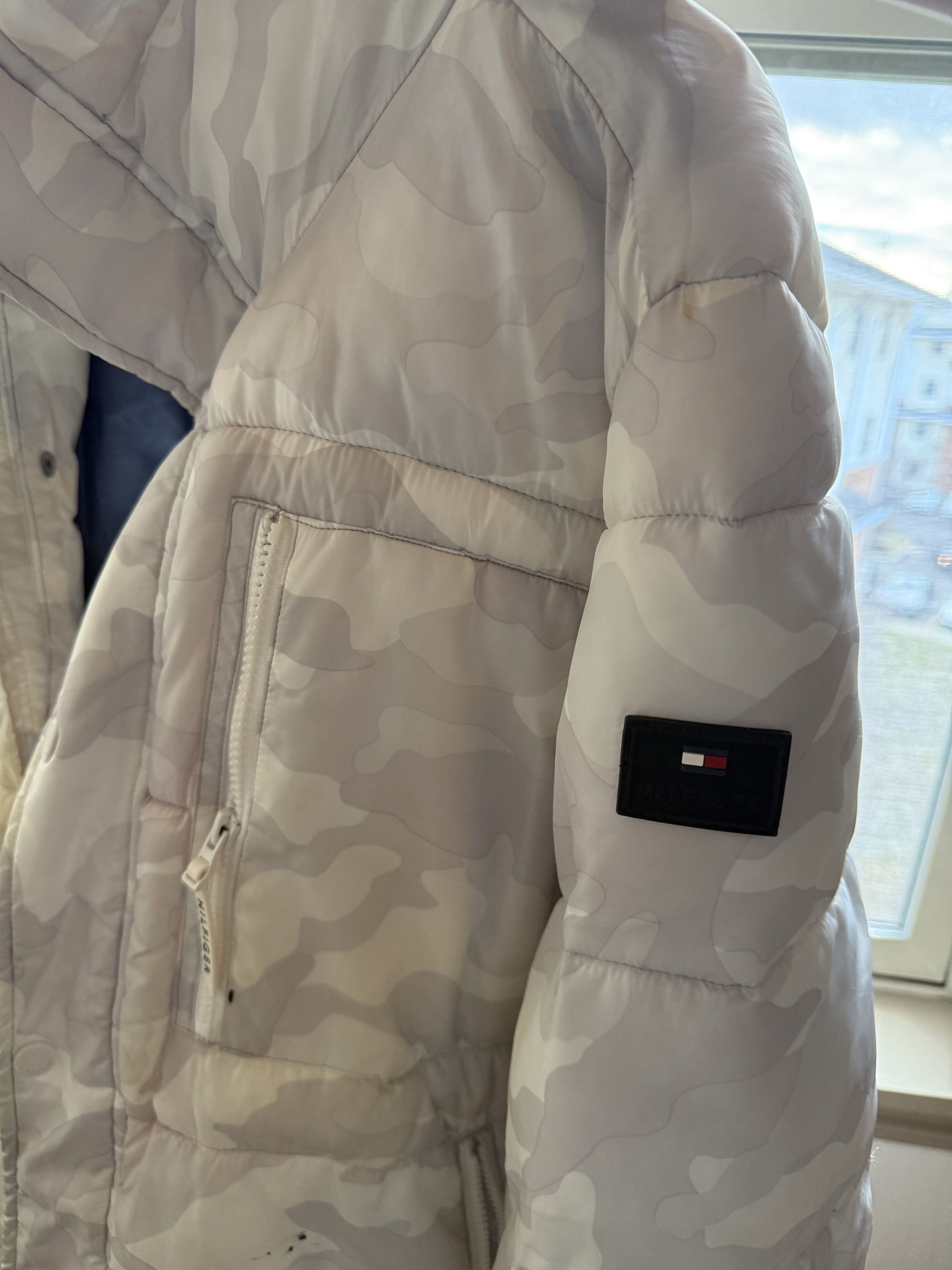 Tommy Hilfiger TOMMY HILFIGER Camo Puffer Jacket (M) Size US M / EU 48-50 / 2 - 4 Thumbnail