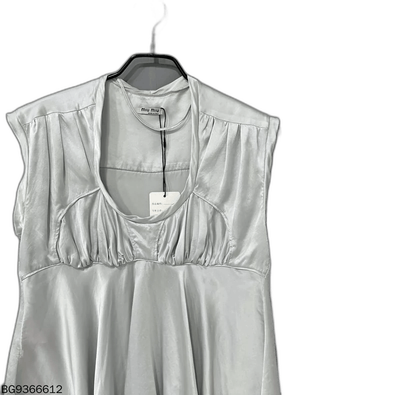 Miu Miu MIUMIU Silver Gray Silk Sleeveless Top Size M / US 6-8 / IT 42-44 - 1 Thumbnail
