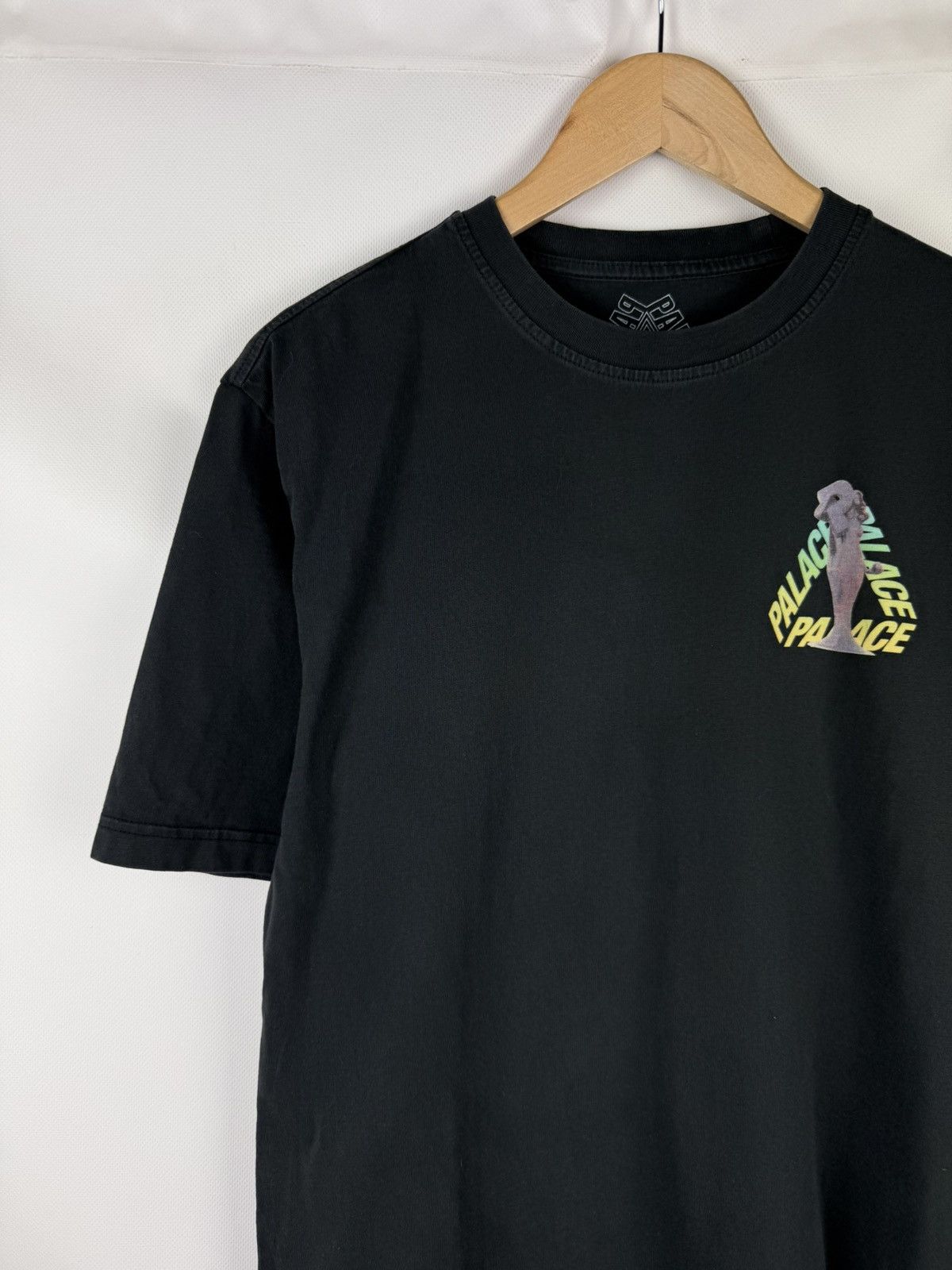 Palace Palace Skateboards Rolls P-3 Men’s Big Back Logo T Shirt Size US M / EU 48-50 / 2 - 12 Thumbnail