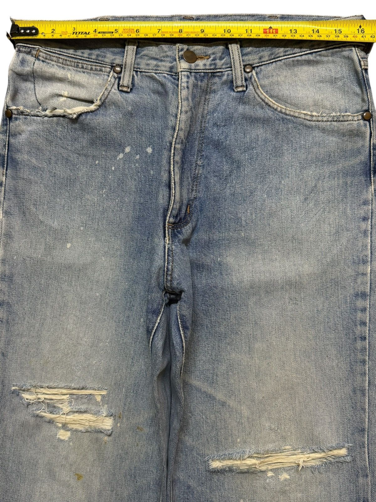Wrangler Vintage 90s Wrangler Blue Faded Wash Distressed Wide Leg Size US 32 / EU 48 - 8 Thumbnail