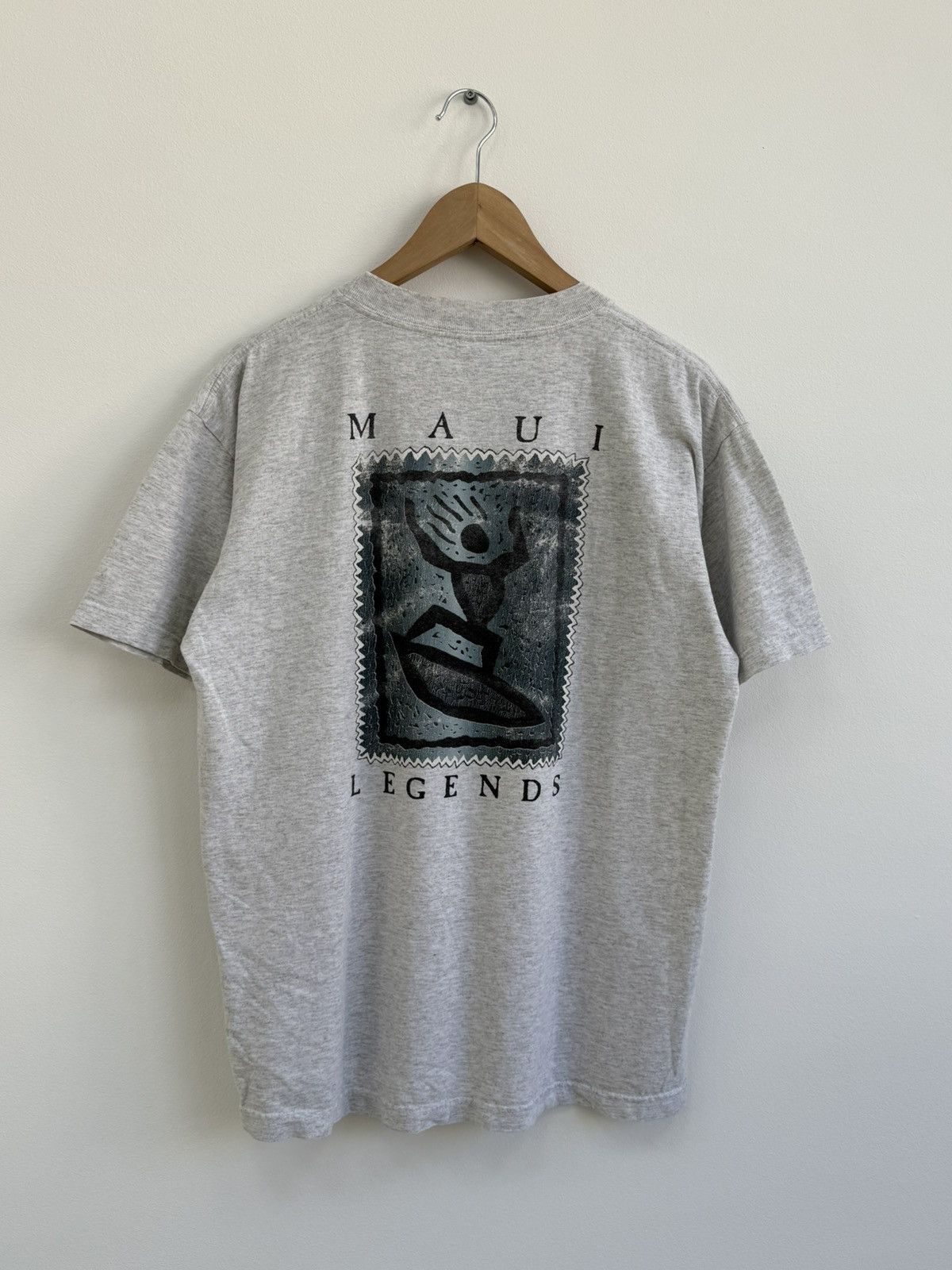 Vintage Vintage Maui Legends Surfer Graphic T-Shirt Size US L / EU 52-54 / 3 - 1 Thumbnail