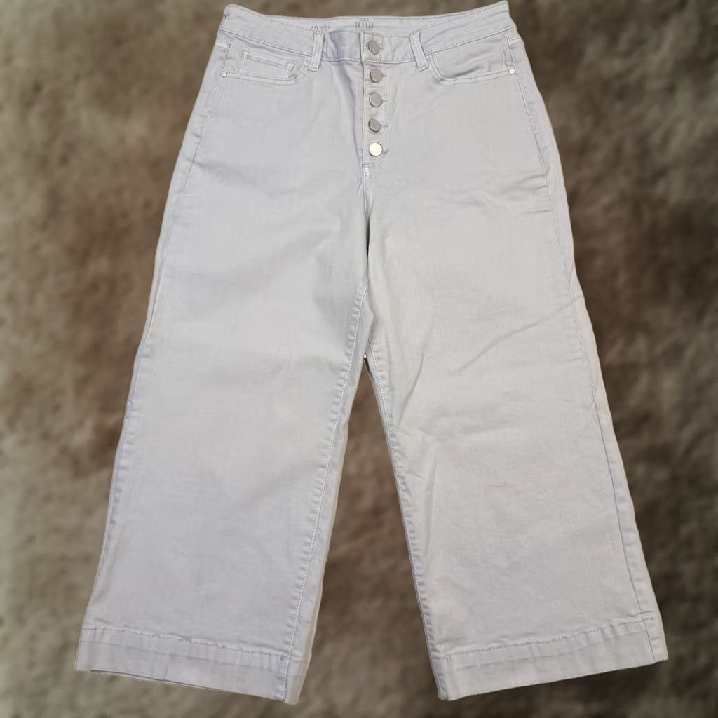 Vintage a.n.a A New Approach Jeans Womens 12 Light Wash Wide Leg Crop High Rise Button Fly Size 34" / US 12 / IT 48 - 1 Thumbnail