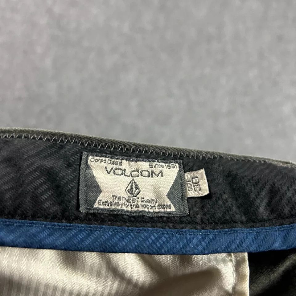 Volcom Volcom Shorts Mens 30 Gray Chino Casual Slash Pockets Adults Size US 30 / EU 46 - 6 Thumbnail