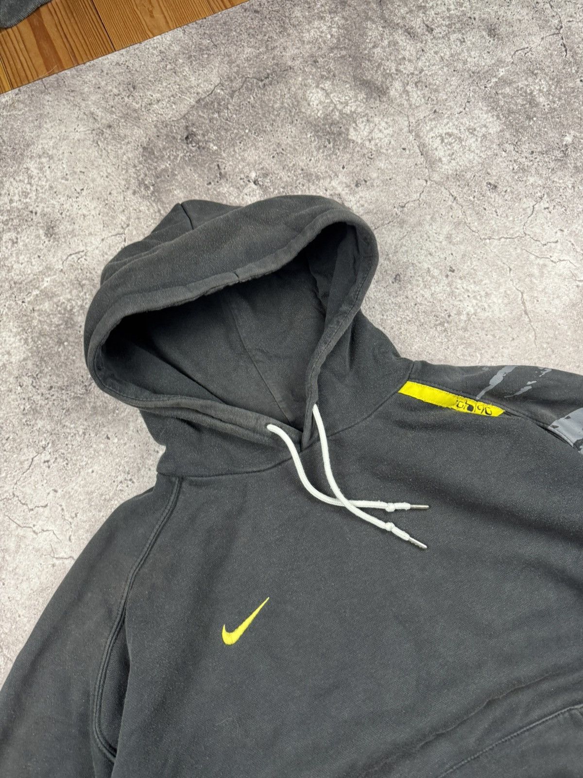 Nike Vintage Nike Total 90 Hoodie Cream Stripes Circle Logo M Size US L / EU 52-54 / 3 - 3 Thumbnail