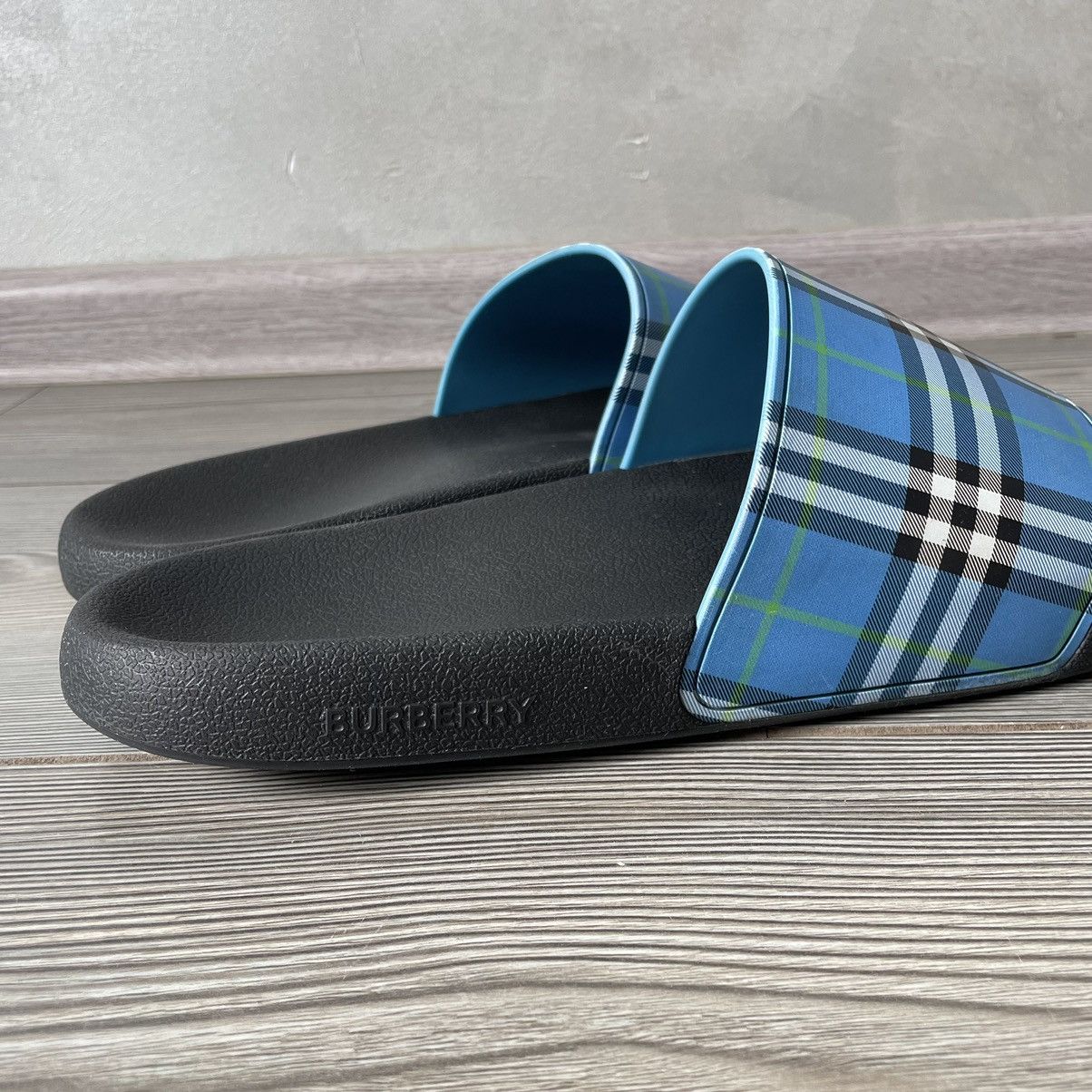 Burberry Burberry Furley Blue Nova Check Slides / Sandals / Slippers Size US 9 / EU 42 - 9 Thumbnail