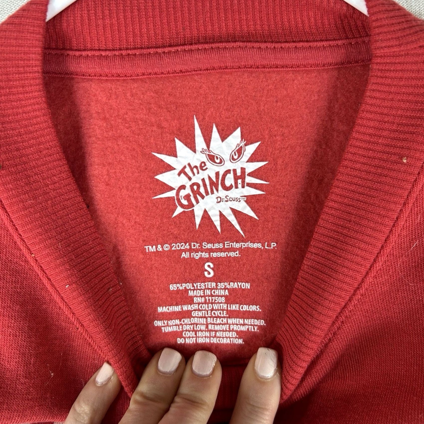 Vintage The Grinch Sweatshirt Men's Small Red Merry Christmas Holiday Top Size US S / EU 44-46 / 1 - 3 Thumbnail