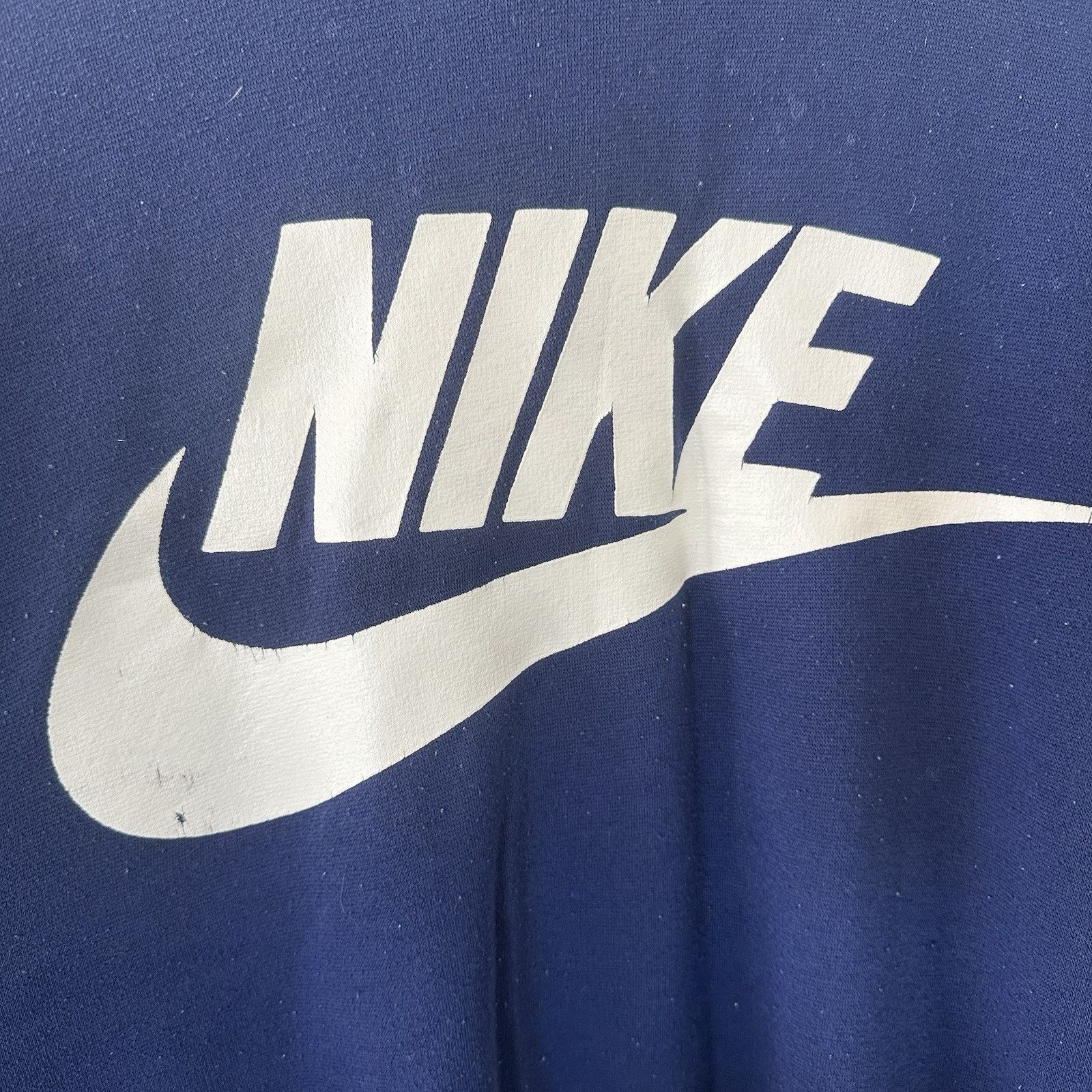 Nike × Vintage 90s Navy Nike Logo Crewneck Size M Fits XL OF Size US M / EU 48-50 / 2 - 2 Thumbnail