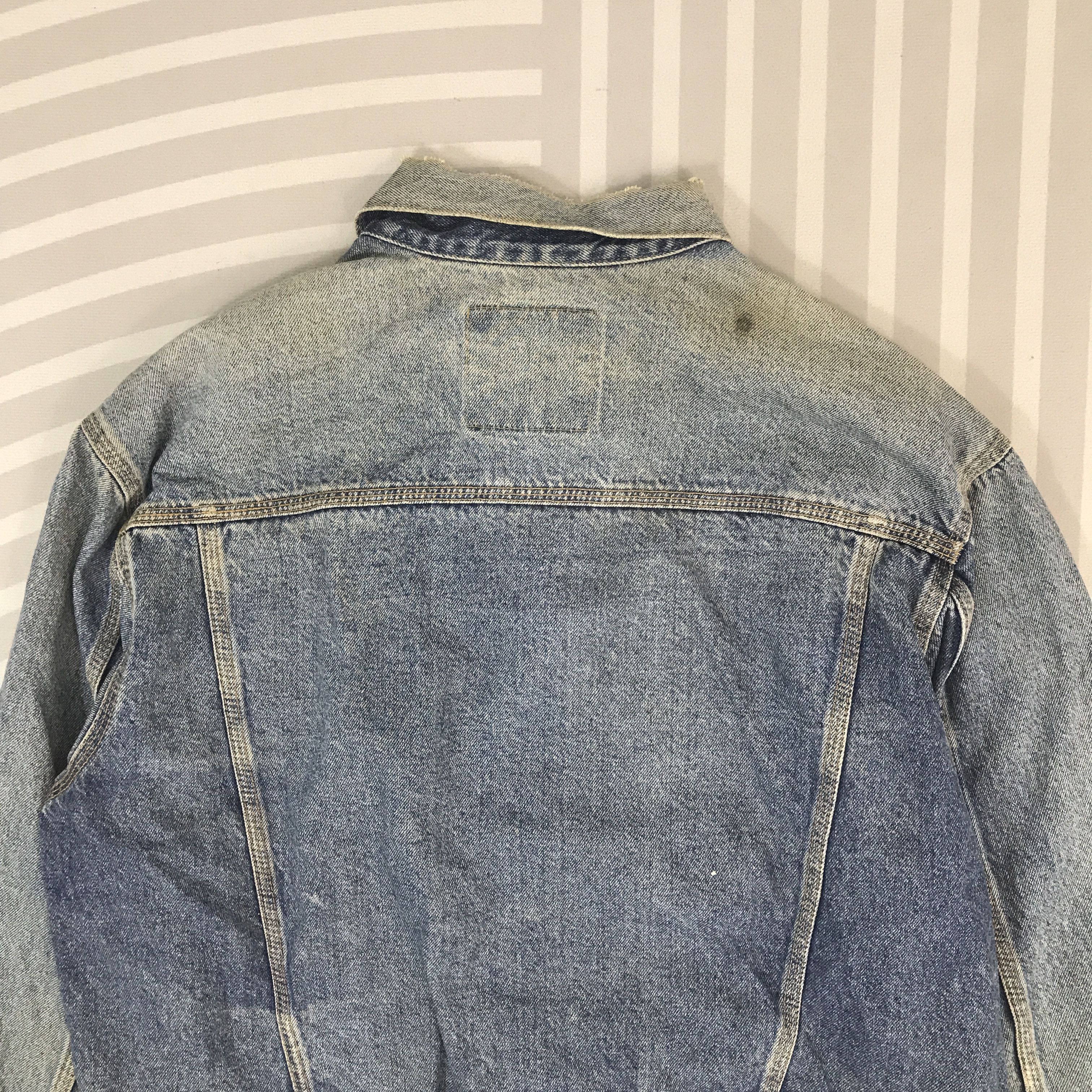 Spellbound Vintage Spellbound Distressed denim jacket Size US L / EU 52-54 / 3 - 4 Thumbnail