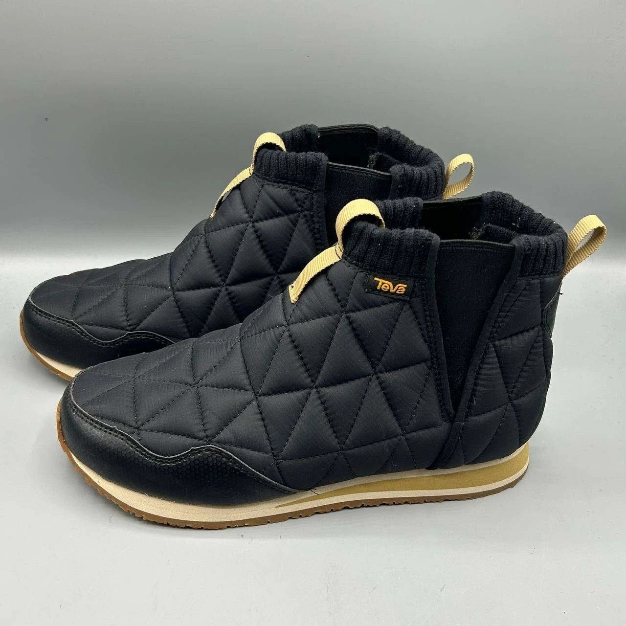 Teva Teva Ember Mid Women 7 Waterproof Quilted Chelsea 1106209 Size US 7 / IT 37 - 3 Thumbnail