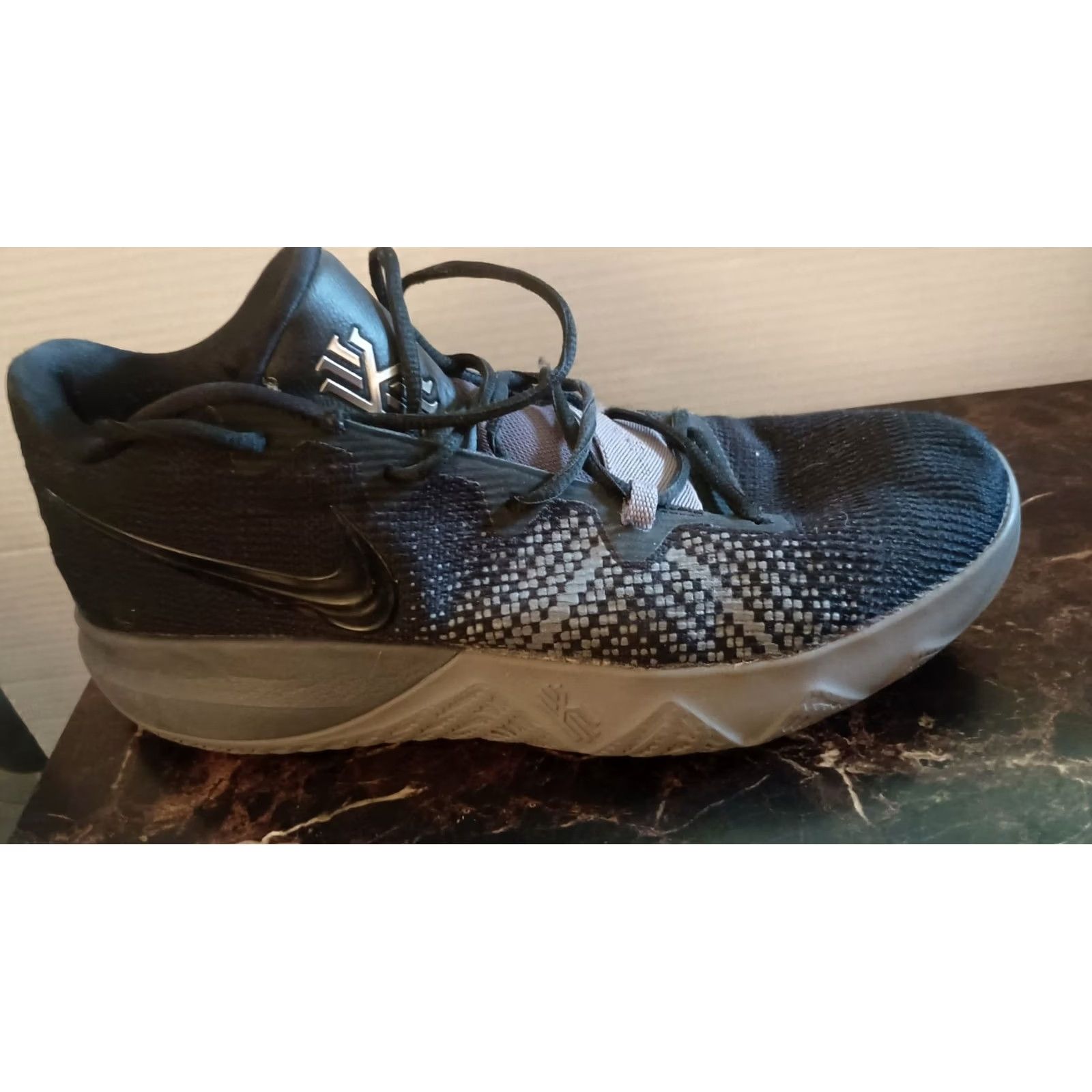 Nike Nike Kyrie Flytrap Sneakers Men's Size 13 Black Thunder Gray lace up As Is Size US 12 / EU 45 - 6 Thumbnail