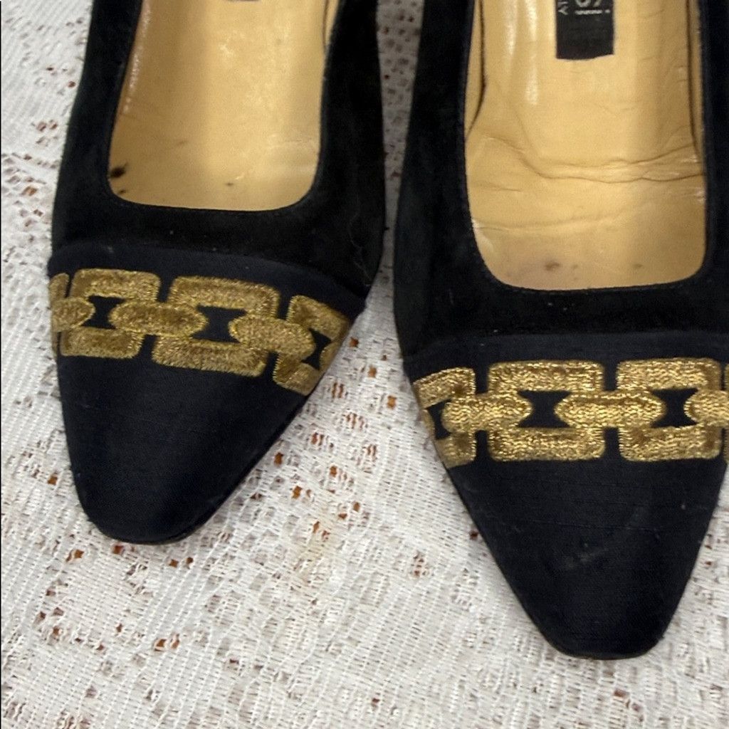 Sergio Rossi Sergio Rossi x Kurt Geiger suede & satin embroidered heels 8 Size US 8 / IT 38 - 3 Thumbnail