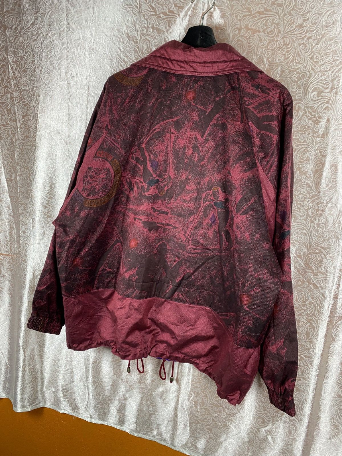 Cerruti 1881 Vintage Cerruti 1881 Sport Windbreaker Burgundy Graphic Ski Size US M / EU 48-50 / 2 - 13 Thumbnail