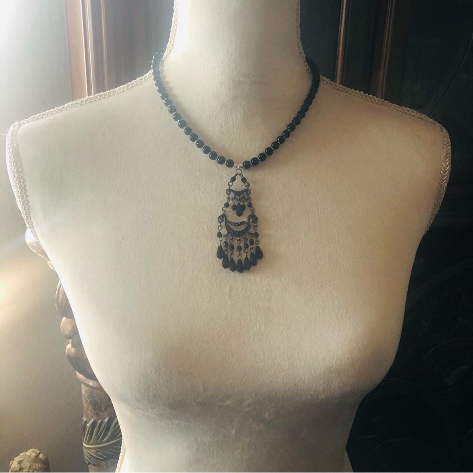 Handmade Handcrafted repurpose black chandelier Pearl necklace Size ONE SIZE - 5 Thumbnail