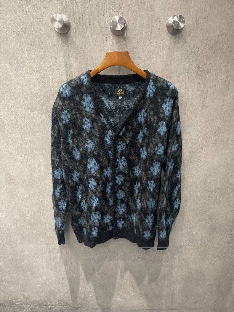Needles Needles Snowflake Mahairama cardigan Size US L / EU 52-54 / 3 - 1 Thumbnail
