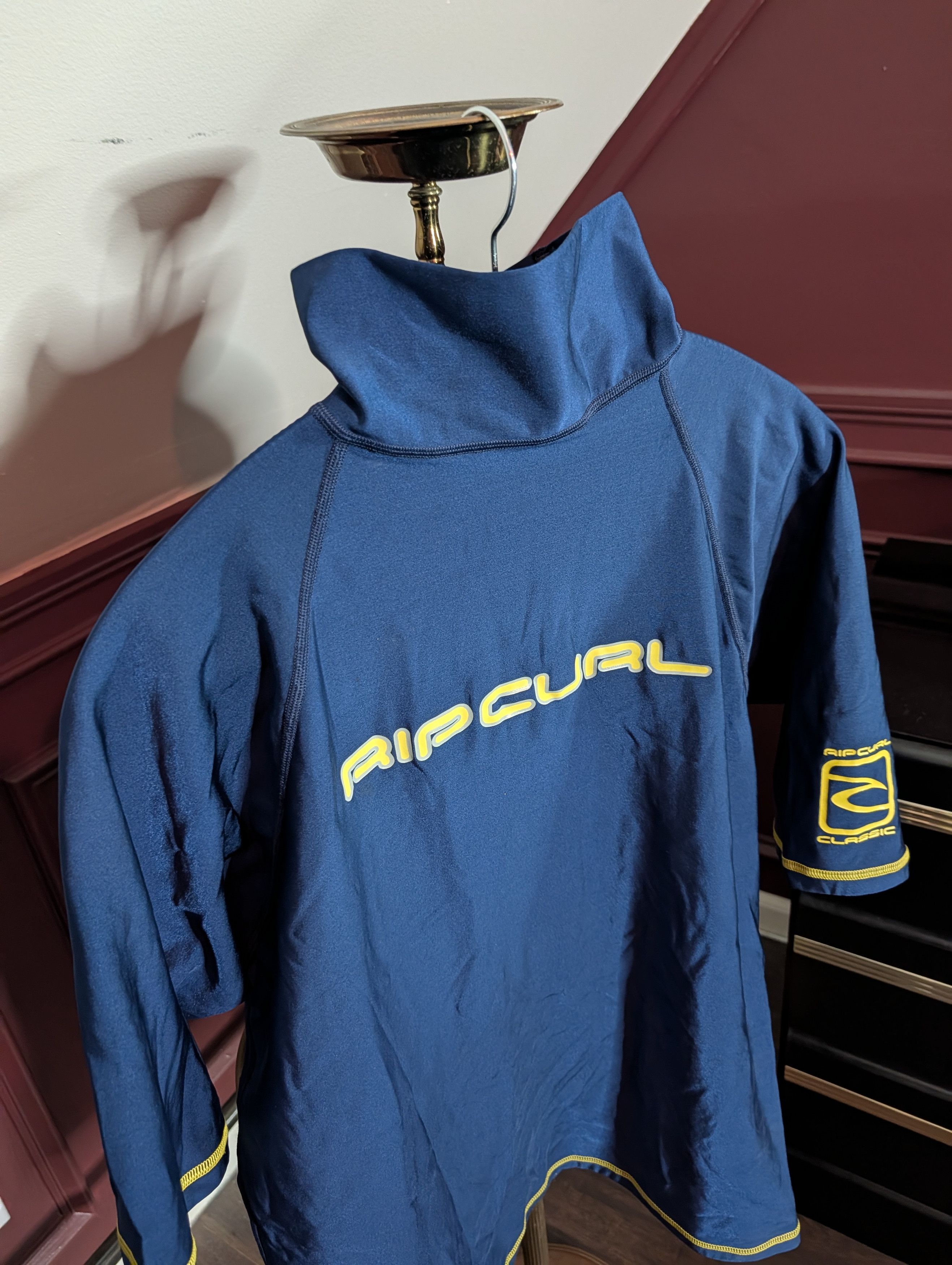 Rip Curl Vintage blue logo print high neck rash guard t-shirt Size US XXL / EU 58 / 5 - 2 Thumbnail