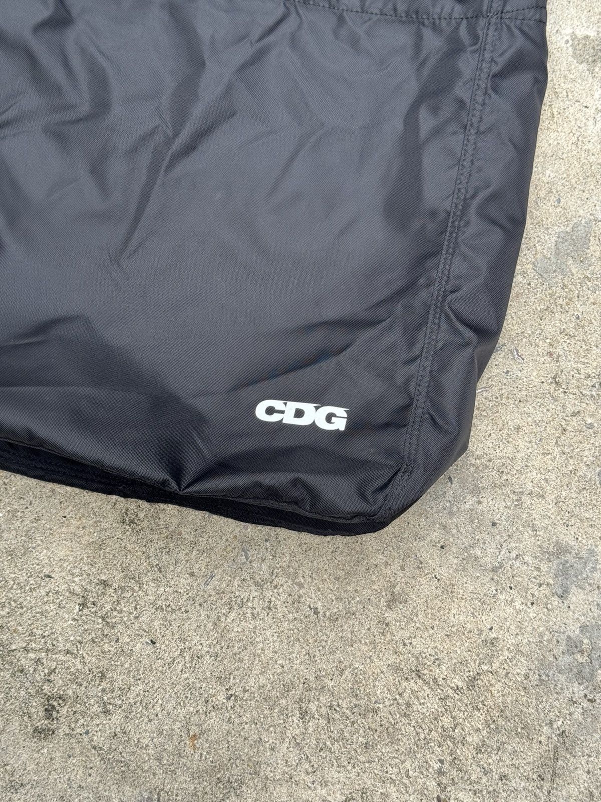 CDG by Comme des Garcons CDG Nylon Shoulder Bag Size ONE SIZE - 3 Thumbnail