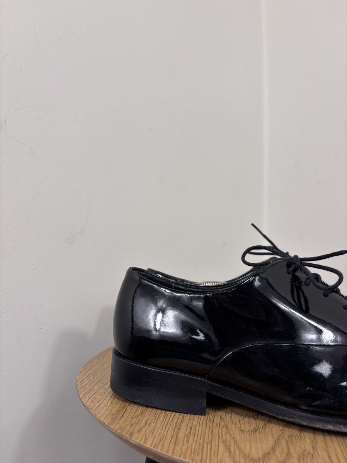 Loake Loake Lifestyle Men’s Black Patent Leather Dress Shoes Size US 9.5 / EU 42-43 - 3 Thumbnail