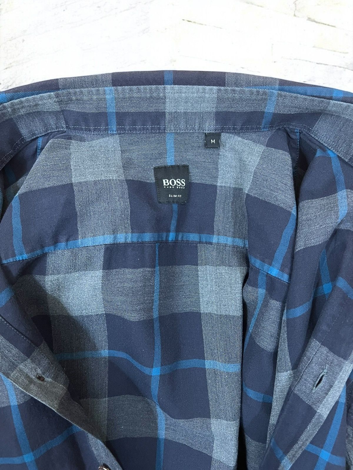 Hugo Boss Hugo Boss checked shirt size M slim fit Size US M / EU 48-50 / 2 - 5 Thumbnail