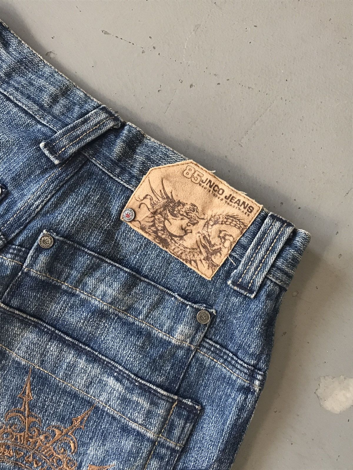 JNCO × Southpole × Vintage Vintage 90s Jnco 👑 🐉 embroidered denim (kids size) Size 25" / US 0 / IT 36 - 9 Thumbnail