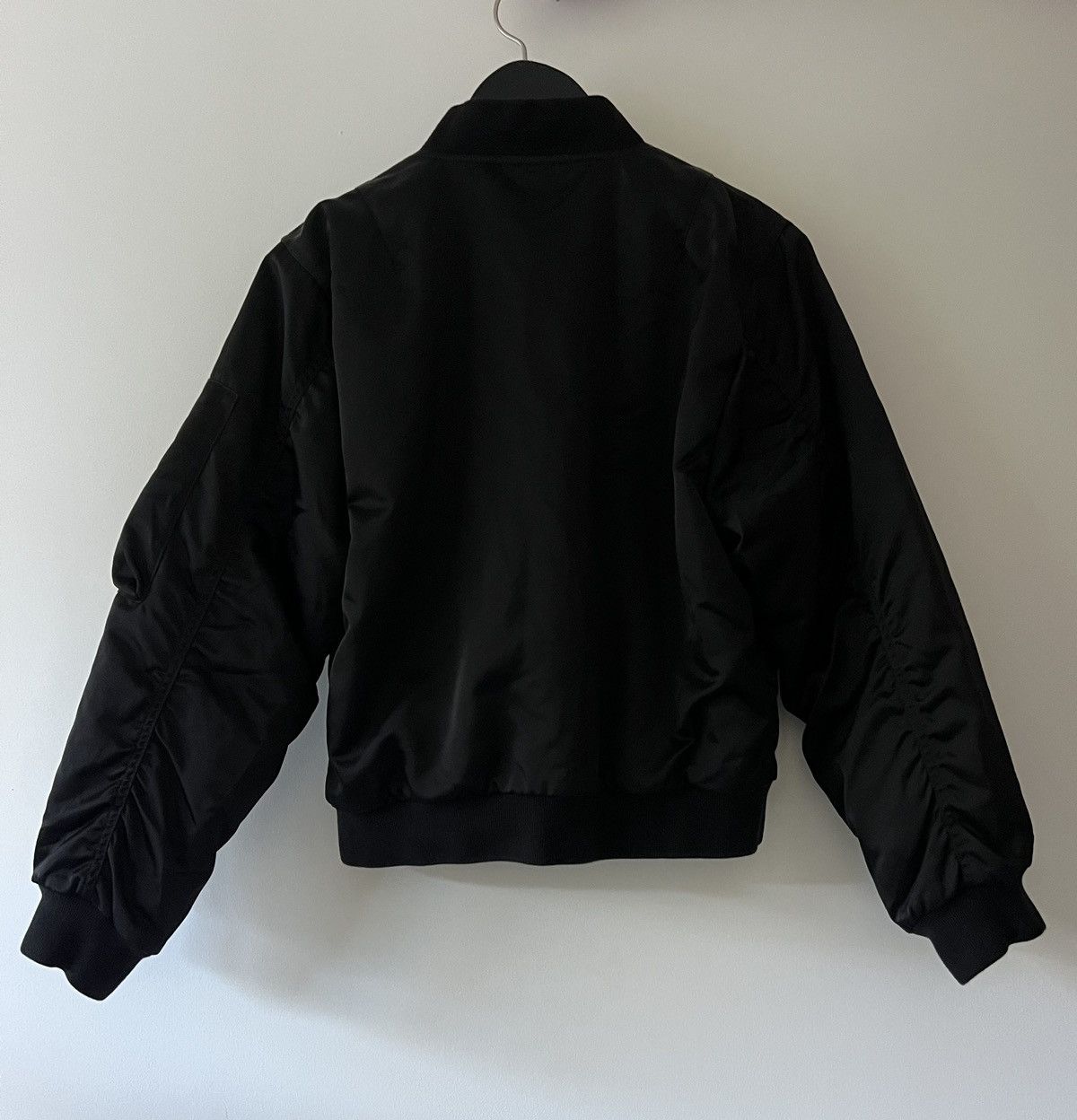 Balenciaga Balenciaga Shrunk Cropped Bomber Jacket Size US L / EU 52-54 / 3 - 4 Thumbnail