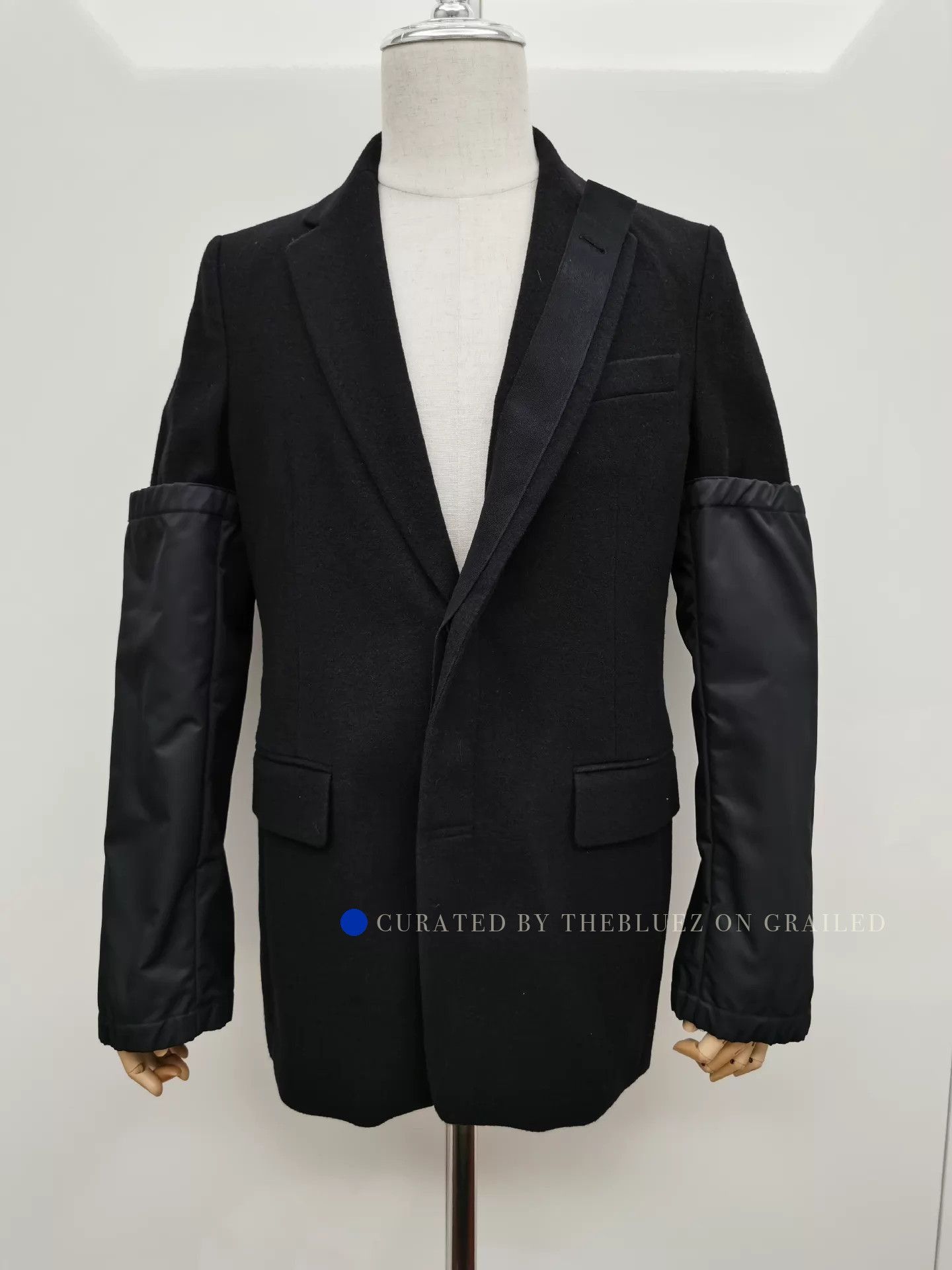 Dries Van Noten Vintage Black Jacket with Unique Sleeve Detail Size US M / EU 48-50 / 2 - 1 Thumbnail
