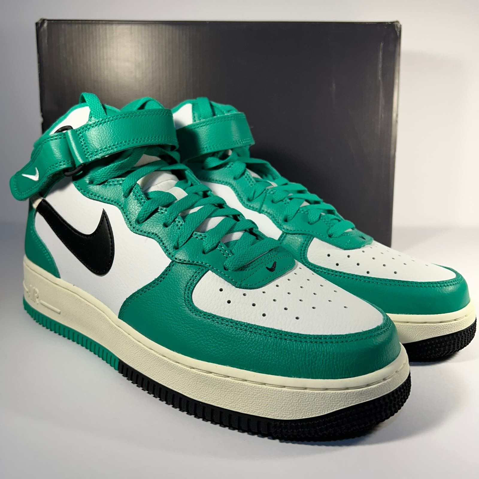 image of Nike Air Force 1 Mid '07 Lv8 White/black/stadium Green Size 12 Shoes, Men's