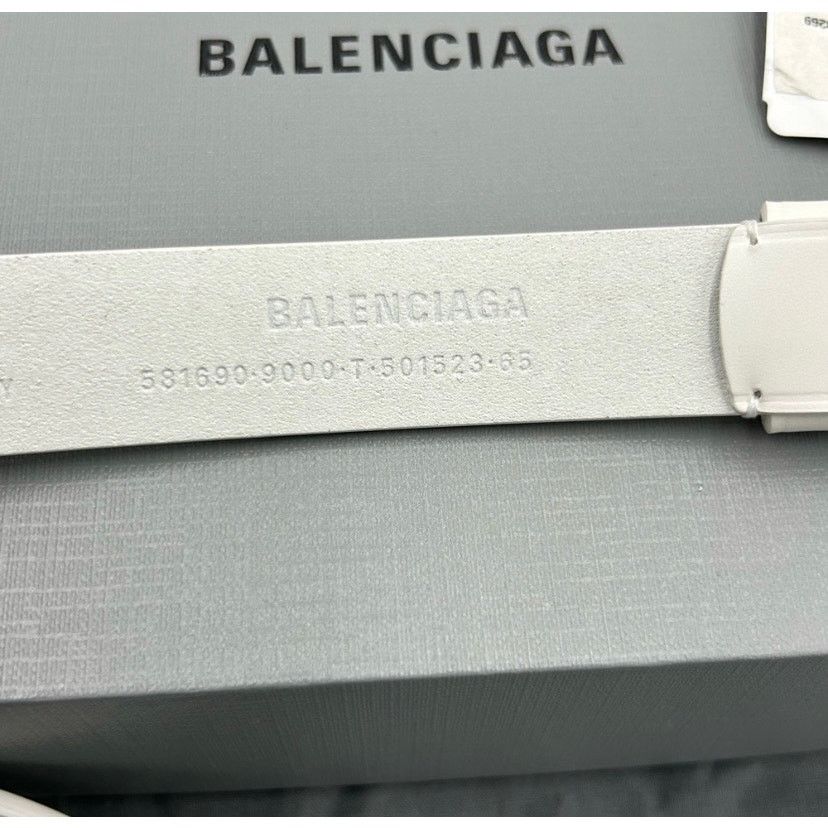 Balenciaga Women's Balenciaga BB white leather belt size 65 cm/26 in Size ONE SIZE - 5 Thumbnail