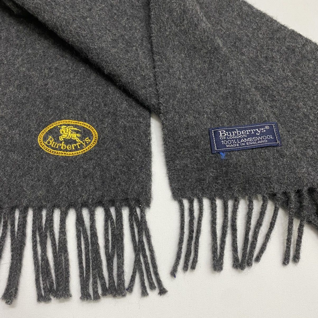 Burberry BURBERRYS SCARF MUFFLER BUR005 Size ONE SIZE - 5 Thumbnail