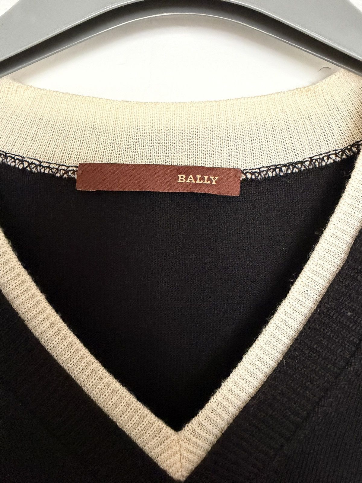 Bally Bally Black V Neck Long Sleeve Merino Wool Sweater Men's M Size US M / EU 48-50 / 2 - 4 Thumbnail