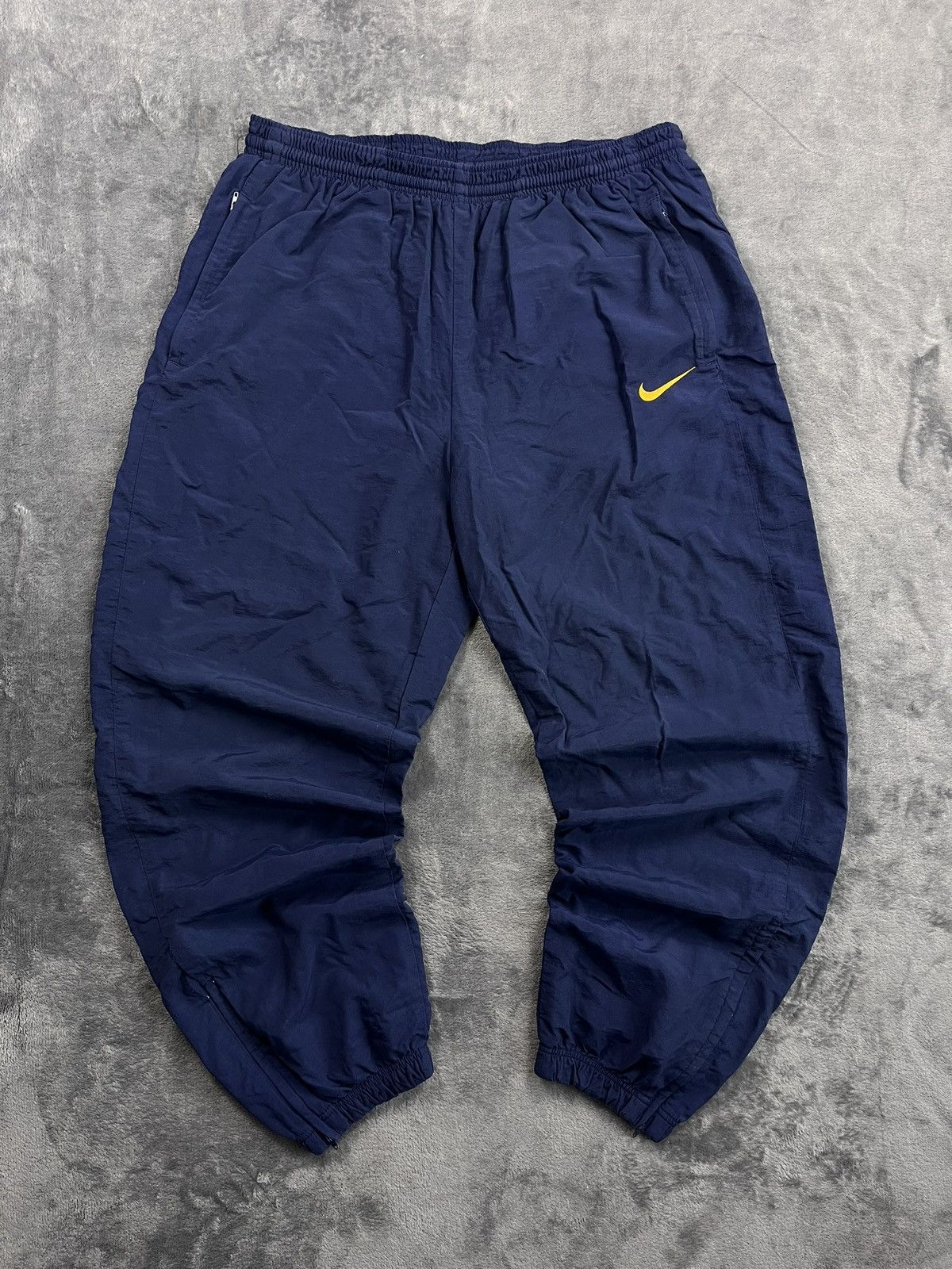 Nike 90s Nike Parachute Track Pants Swoosh Logo Retro Y2k Rare Size US 34 / EU 50 - 1 Thumbnail
