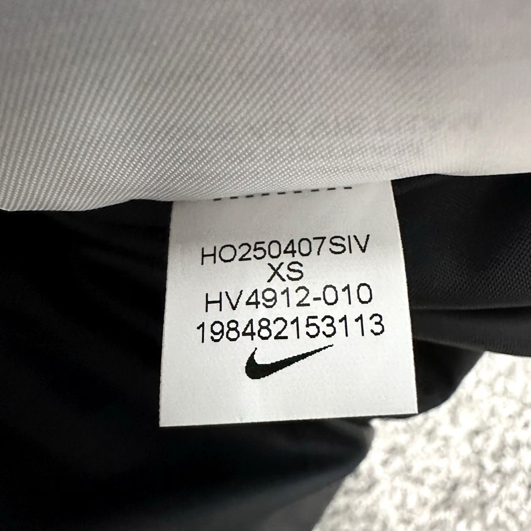 Nike Nike Womens XS Black Therma-Fit Parka Jacket Regular Hooded Long Sleeve Zip Sportswear Jacket Size XS / US 0-2 / IT 36-38 - 6 Thumbnail