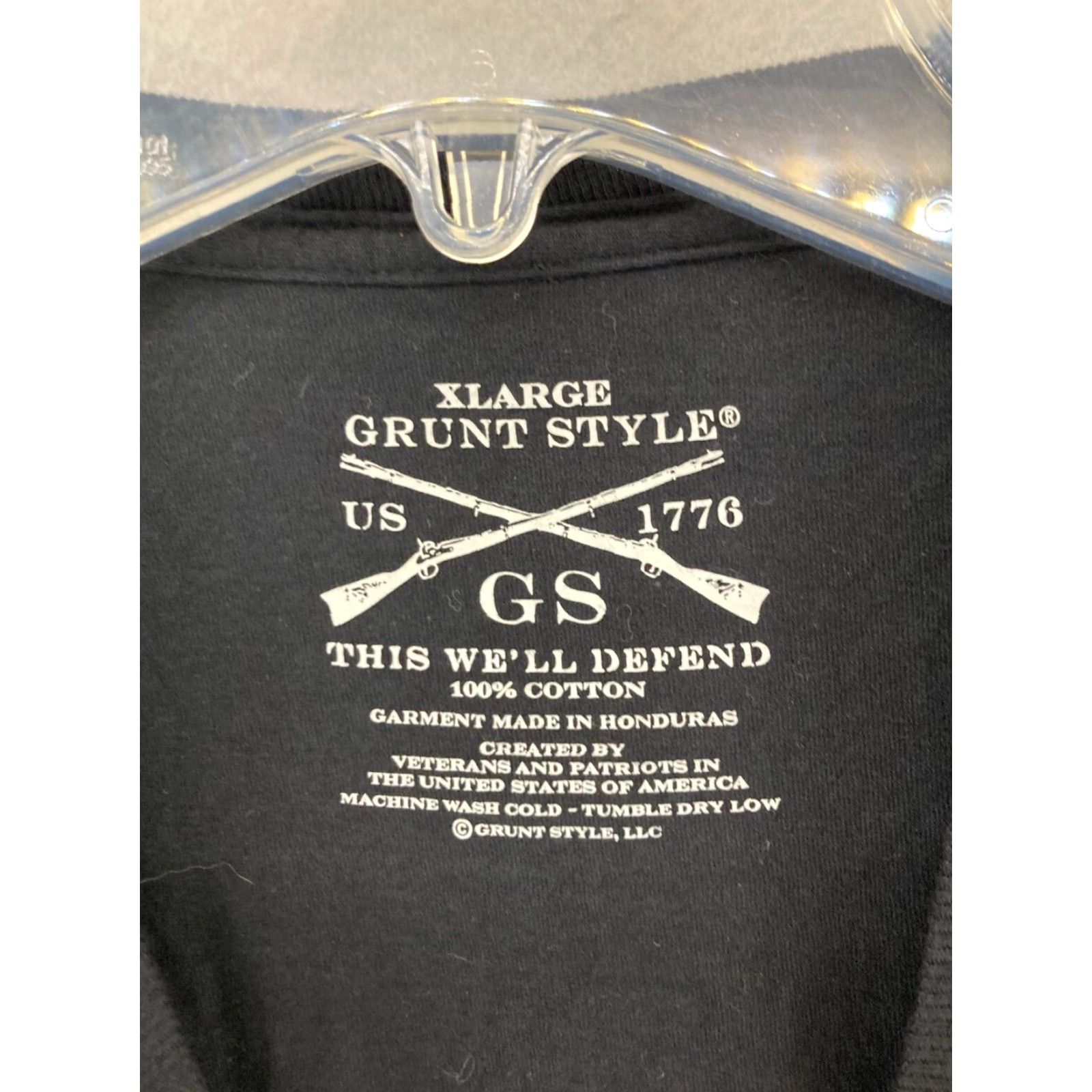 Vintage Grunt Style Mens T-Shirt XL Black Skull American Flag This Well Defend Shirt Mens XL Black Skull American Flag Grunt Style Size US XL / EU 56 / 4 - 5 Thumbnail
