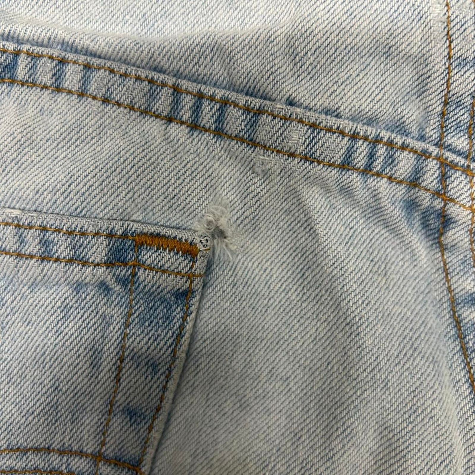 Levi's VTG Levi's 550 light wash denim shorts Size US 34 / EU 50 - 3 Thumbnail
