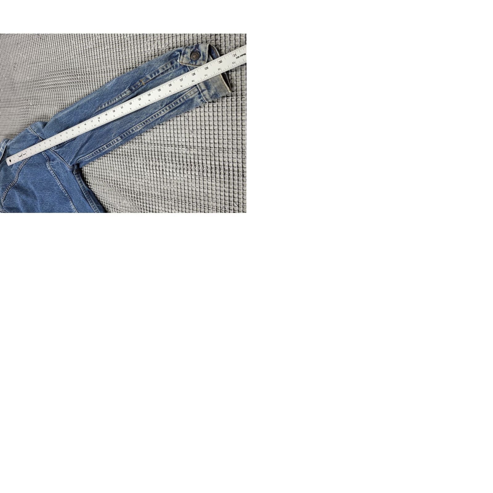 Levi's VINTAGE Levi’s Trucker Denim Jean Jacket 36R Distressed Med Wash 70506 80s 90s Jeans Jacket Mens Blue Size US 36 / EU 52 - 10 Thumbnail