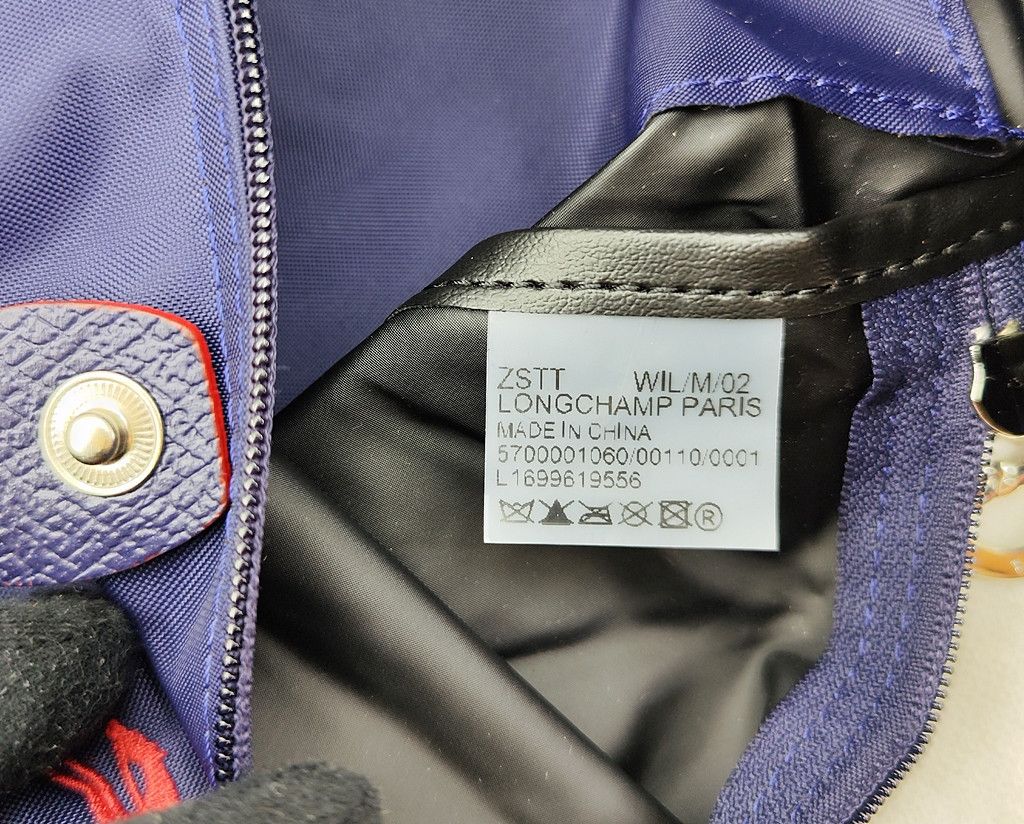 like new LONGCHAMP le Pliage nylon backpack navy blue