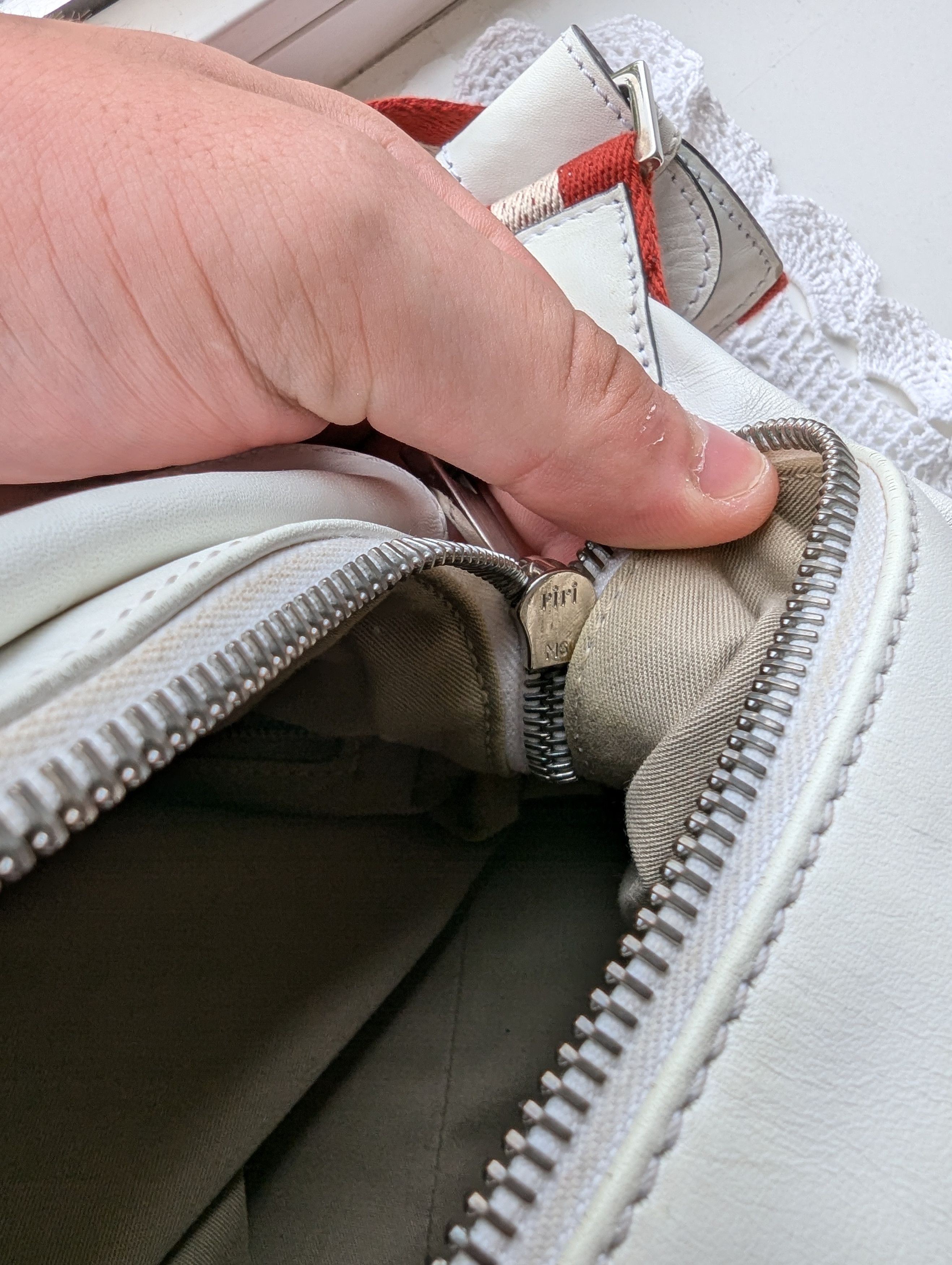 Bally × Vintage Bally White Leather Web Strap 2 Way Bag Shoulder Size ONE SIZE - 18 Thumbnail