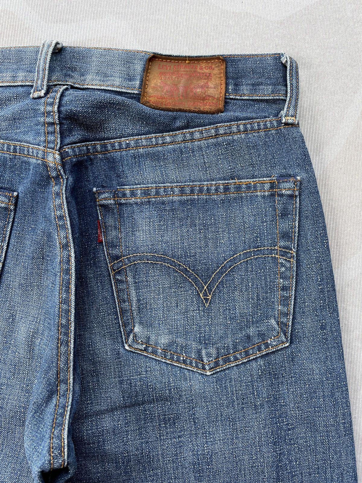 Levi's Vintage Levis 503 Straight Jeans (LG130) Size US 29 - 9 Thumbnail