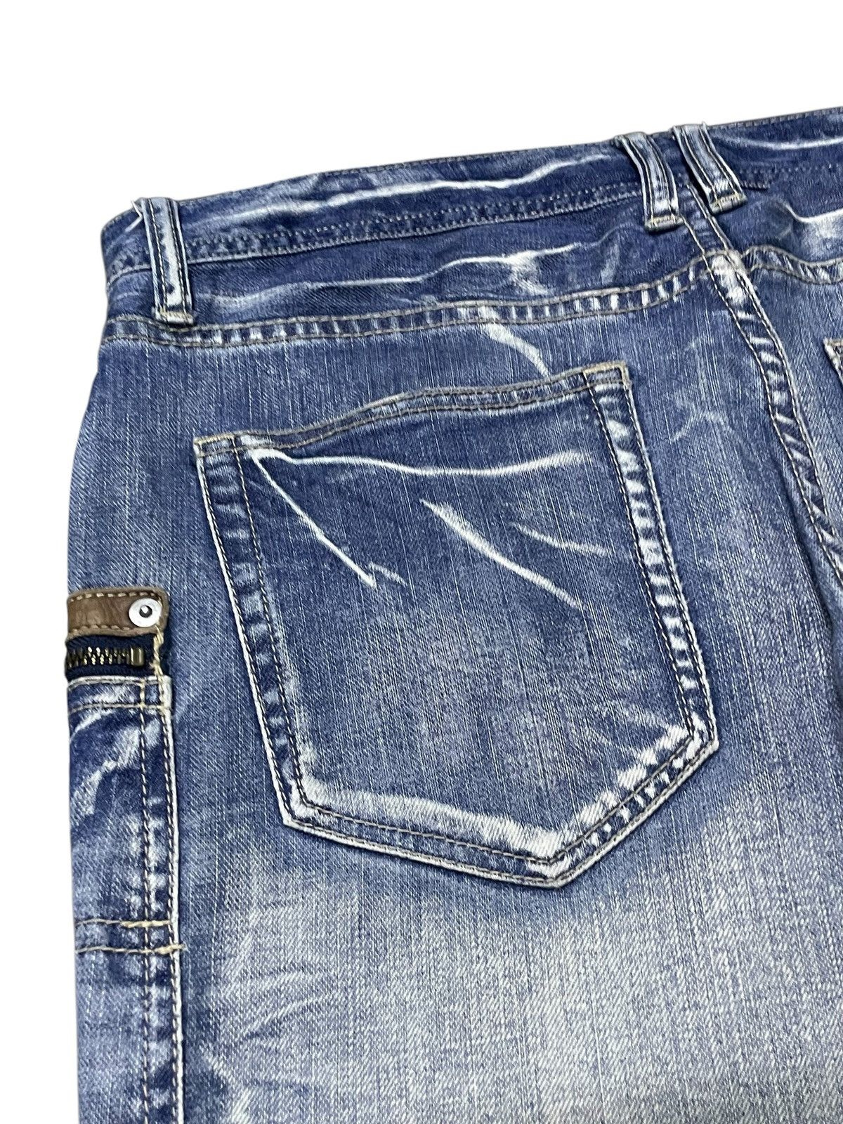 Michel Klein × Tornado Mart Michel Klein Japan Spiral Flared Panelling Gun Pocket Jeans Size US 32 / EU 48 - 20 Thumbnail