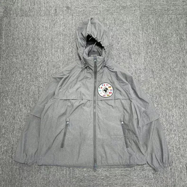 Other Louis Vuitton 2054 Earth assault jacket Size US M / EU 48-50 / 2 - 1 Thumbnail