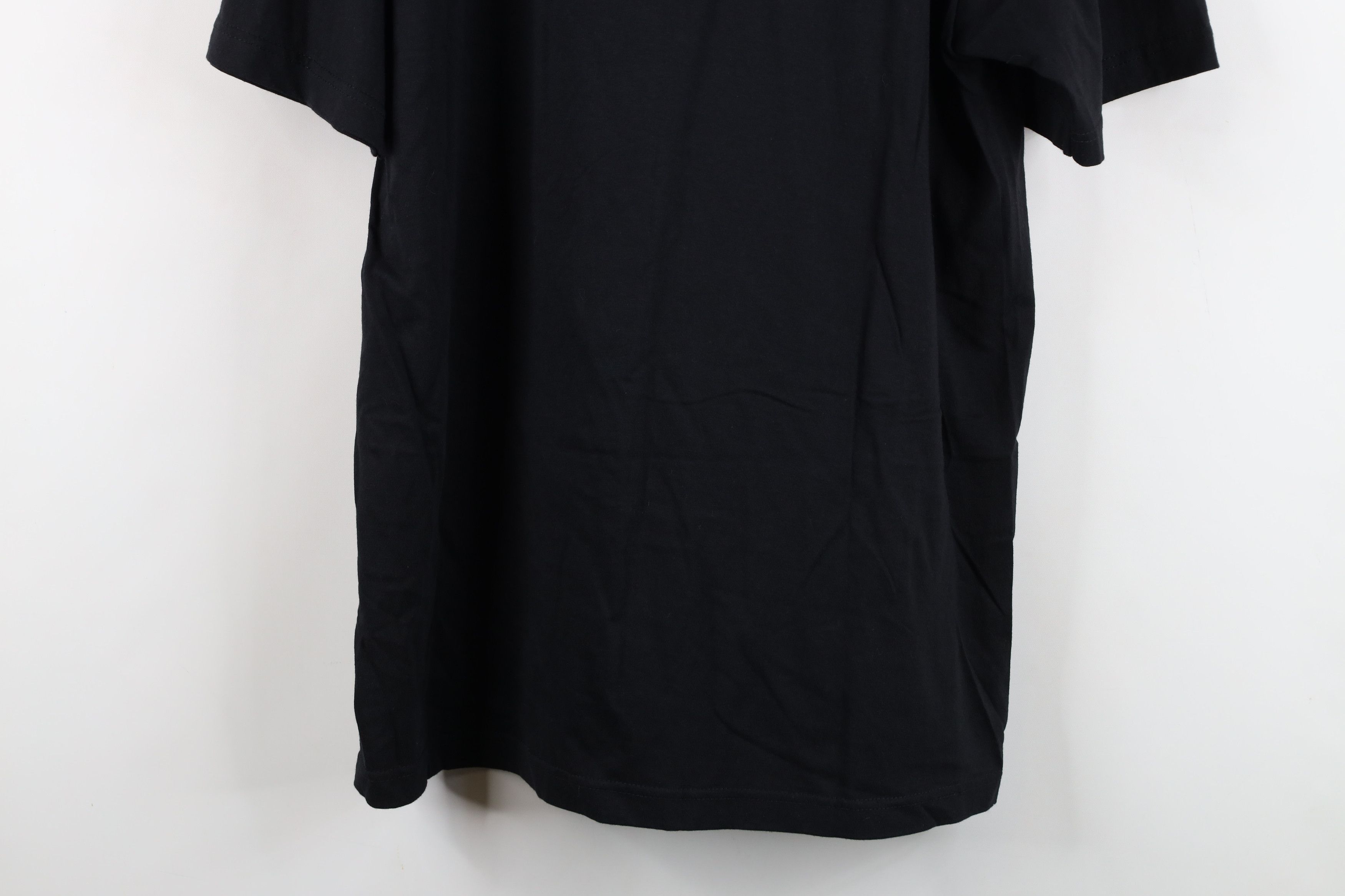 Vintage Deadstock Vintage Y2K Millennium 2000 Short Sleeve T-Shirt Size US L / EU 52-54 / 3 - 14 Thumbnail